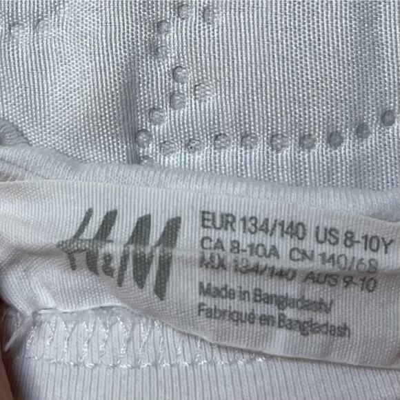 H&M Llama Graphic Tee Size 8-10 - Picture 6 of 7